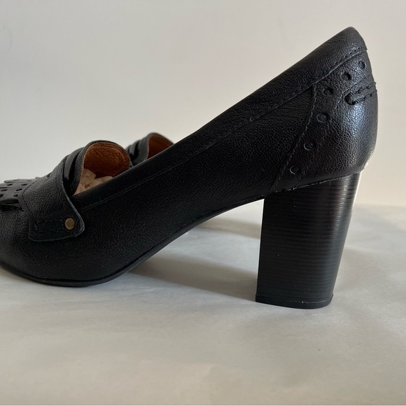 Clark’s Indigo Town Classic Preppy Black Leather Kiltie Loafer Pumps Womens 9.5M - Picture 4 of 15